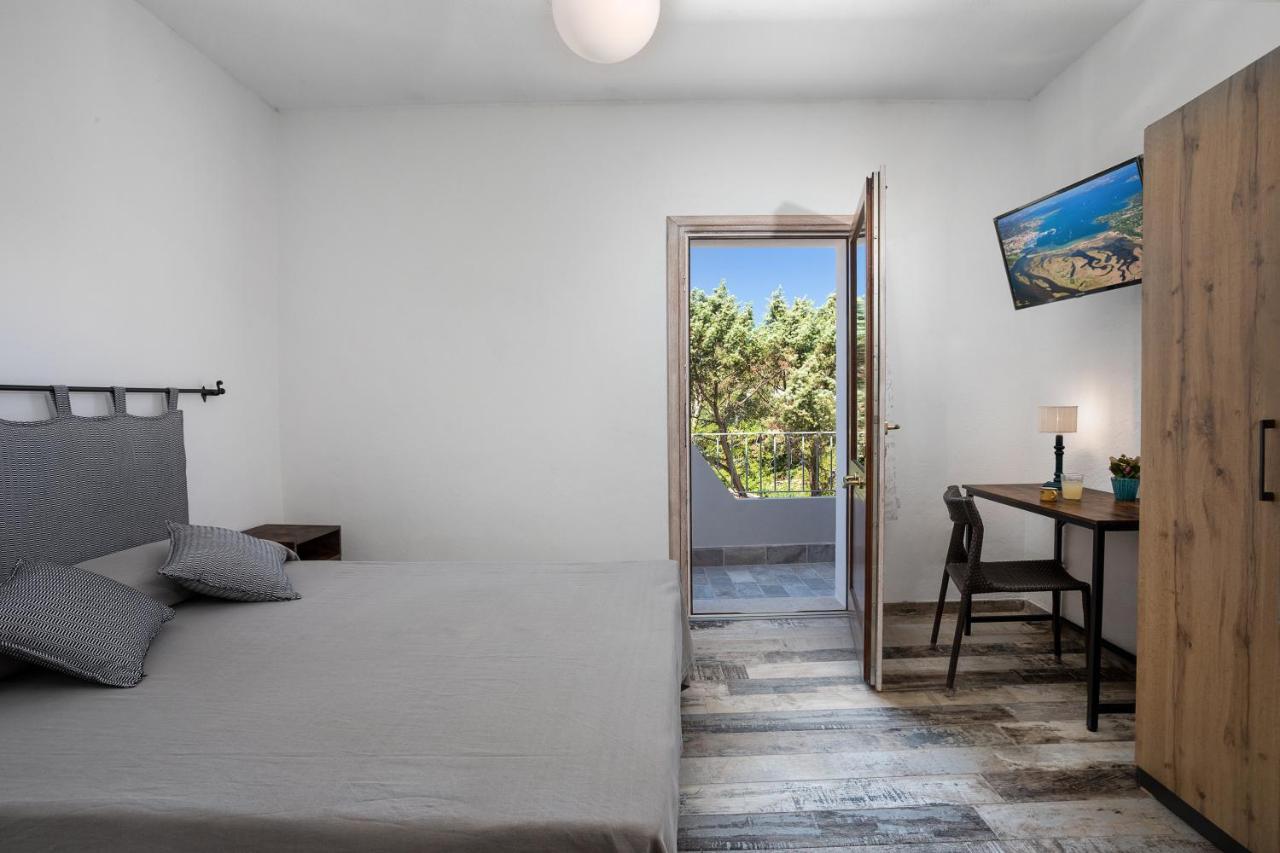 Il Mirto Bed and Breakfast Baja Sardinia Eksteriør billede