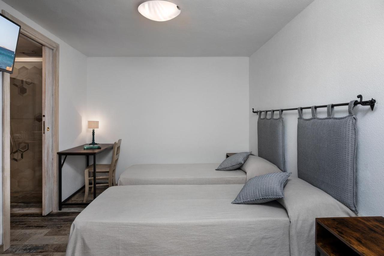 Il Mirto Bed and Breakfast Baja Sardinia Eksteriør billede